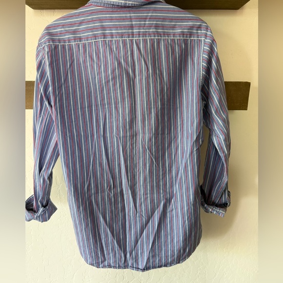 Uniqlo|Casual button down striped top,100% cotton•Business casual closet staple - Picture 4 of 9
